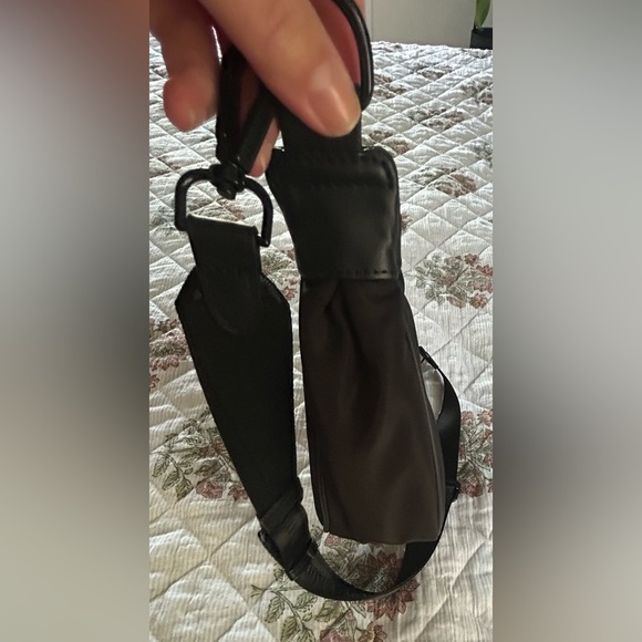 Steve Madden half moon Black Crossbody Bag - Picture 5 of 10